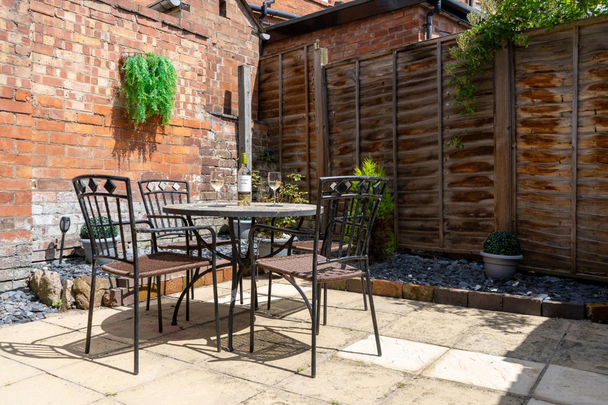 Villa The Plumb Townhouse In Warwick Centre Exterior foto